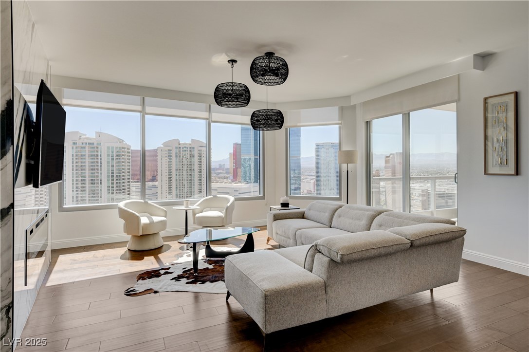 222 Karen Avenue 3301