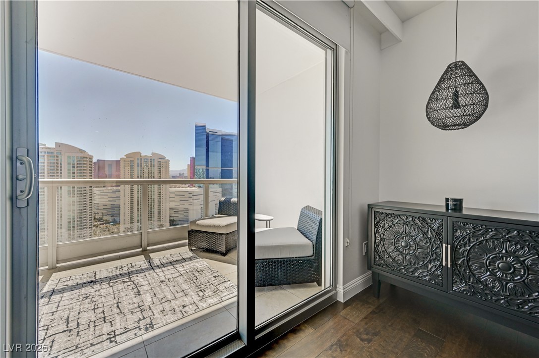 222 Karen Avenue 3301