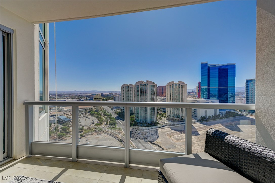 222 Karen Avenue 3301