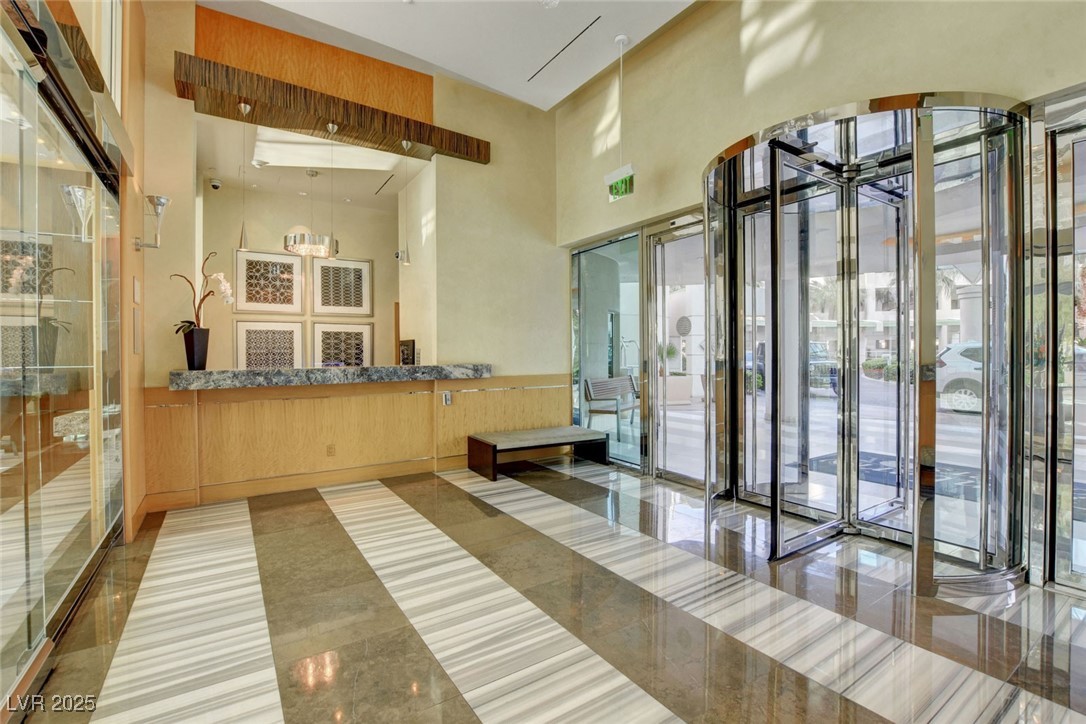 222 Karen Avenue 3301