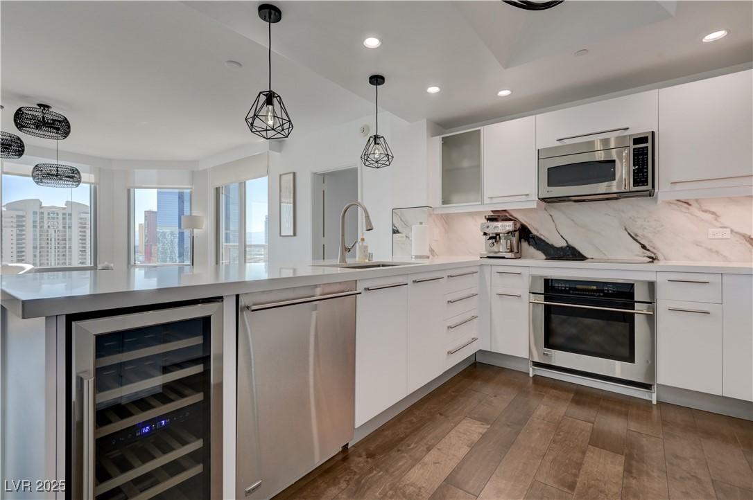 222 Karen Avenue 3301