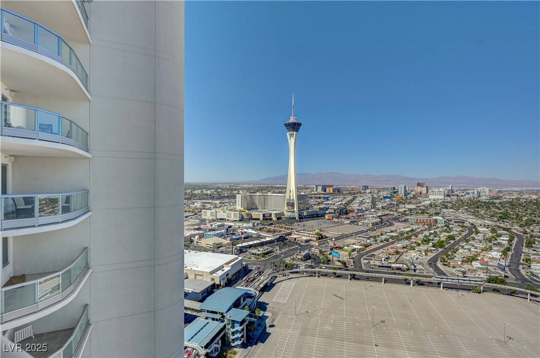 222 Karen Avenue 3301