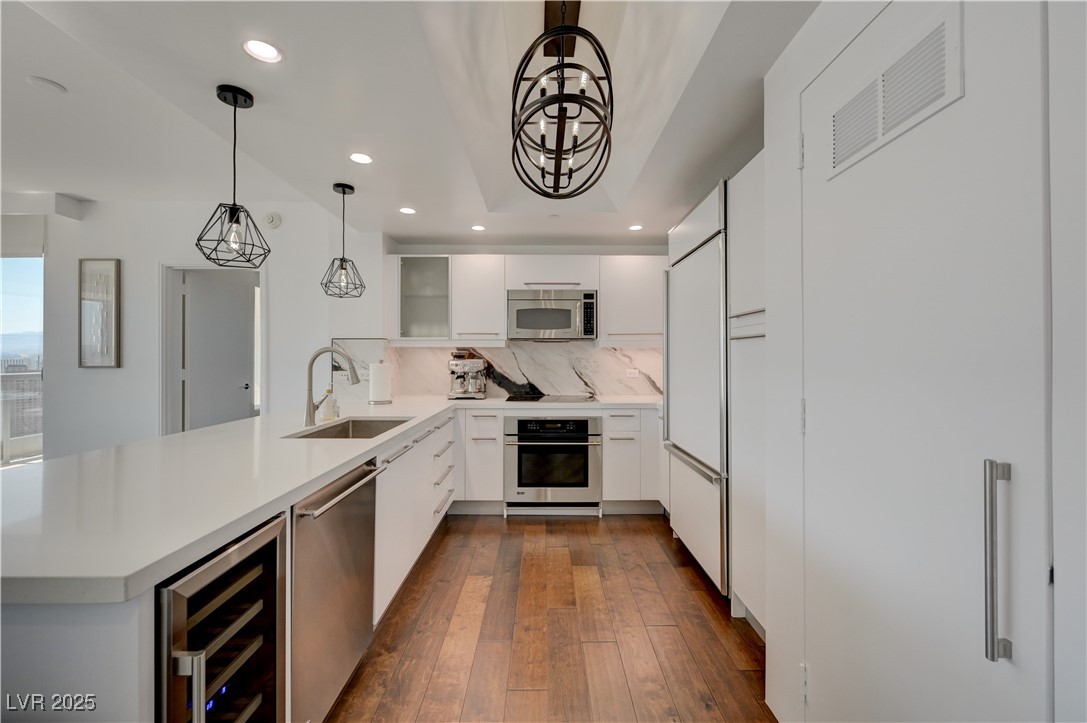 222 Karen Avenue 3301