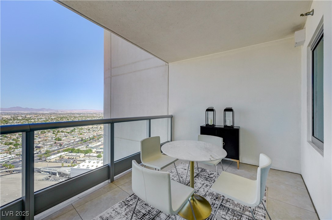 222 Karen Avenue 3301