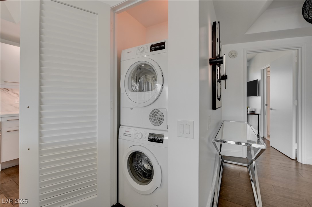 222 Karen Avenue 3301