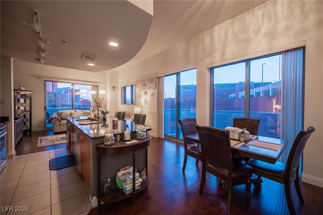 200 West Sahara Avenue 501