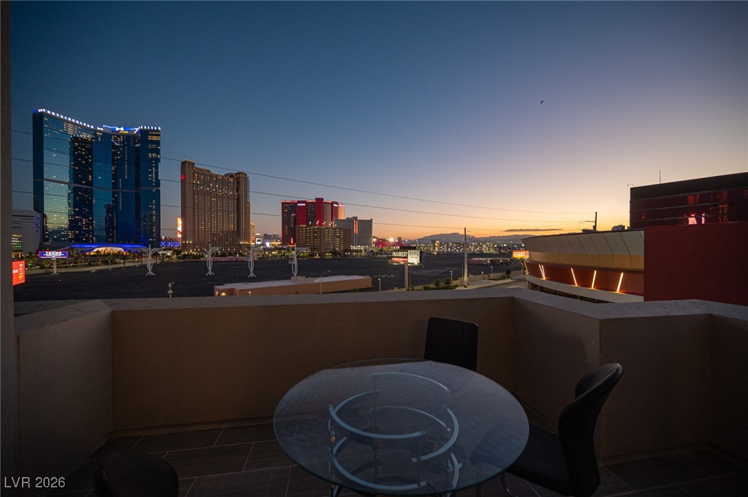 200 West Sahara Avenue 501