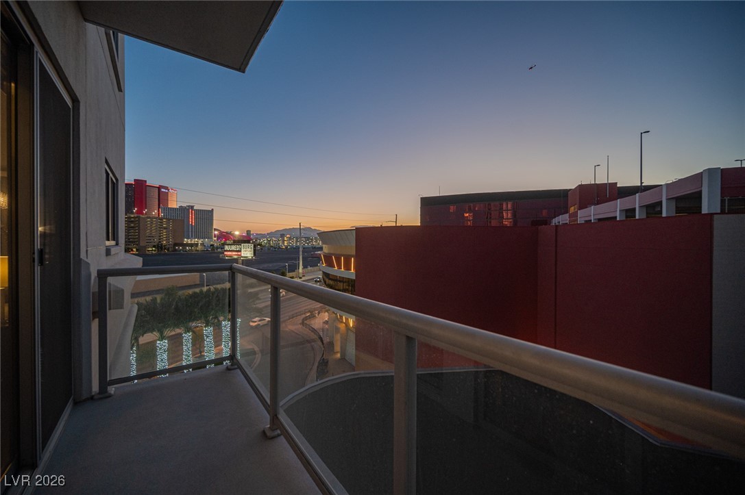 200 West Sahara Avenue 501