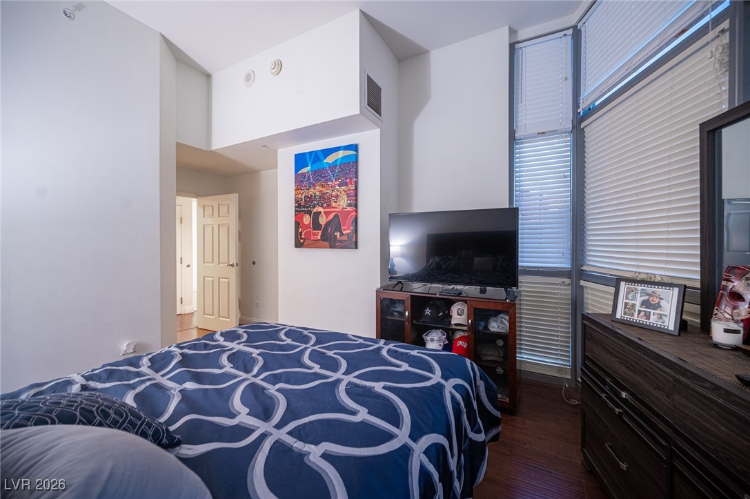 200 West Sahara Avenue 501