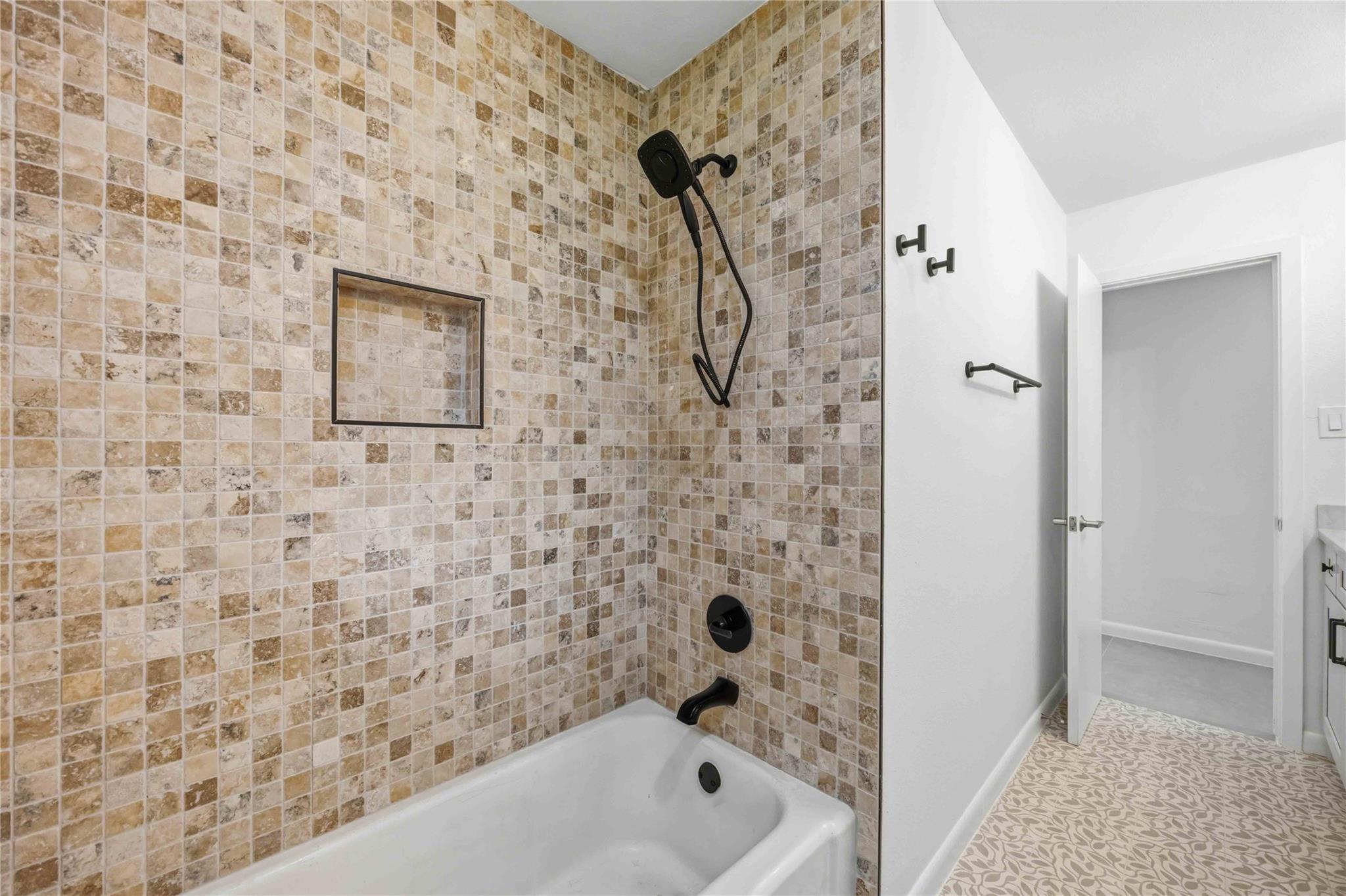 8419 Bluegate Court