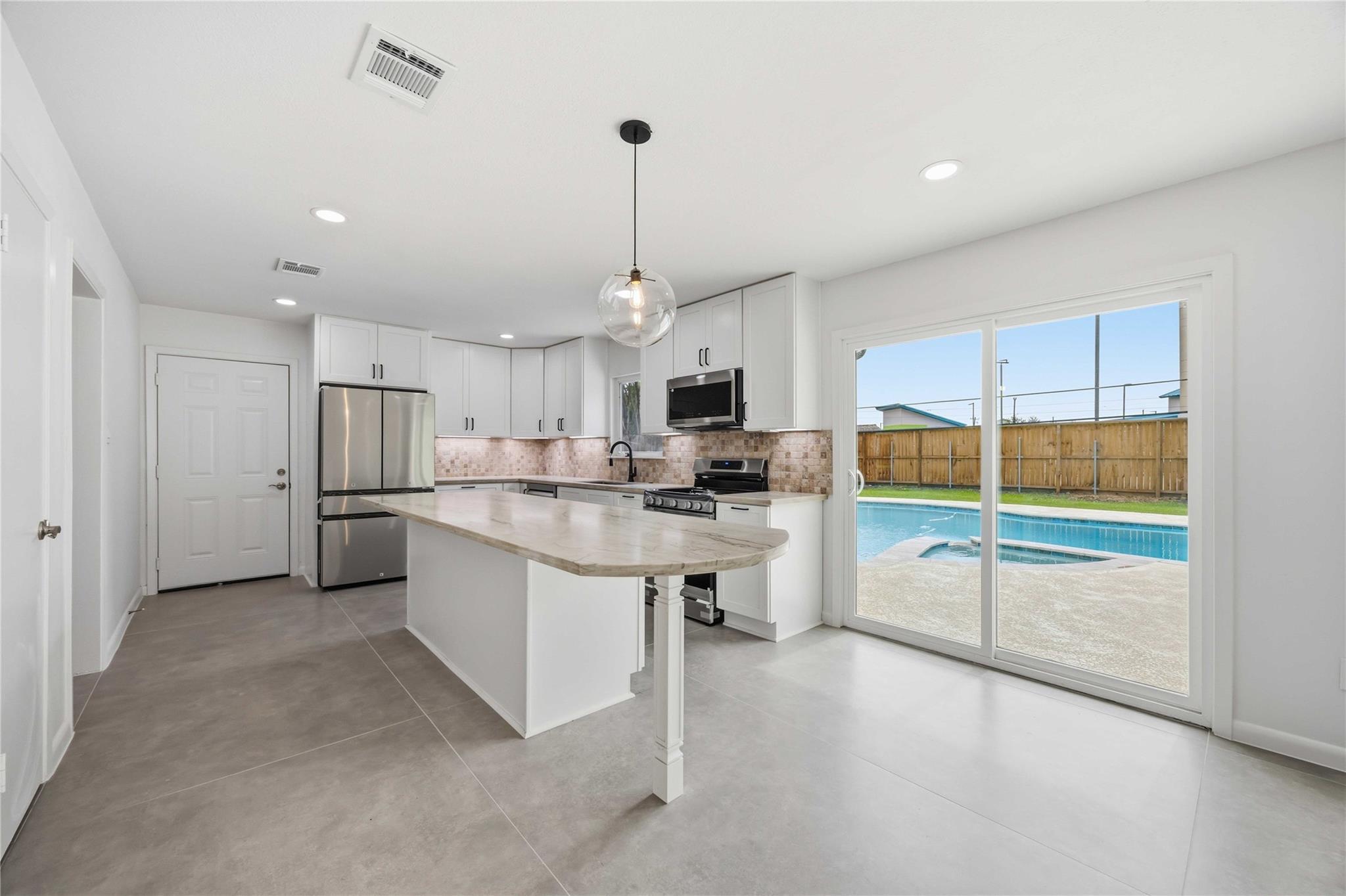 8419 Bluegate Court