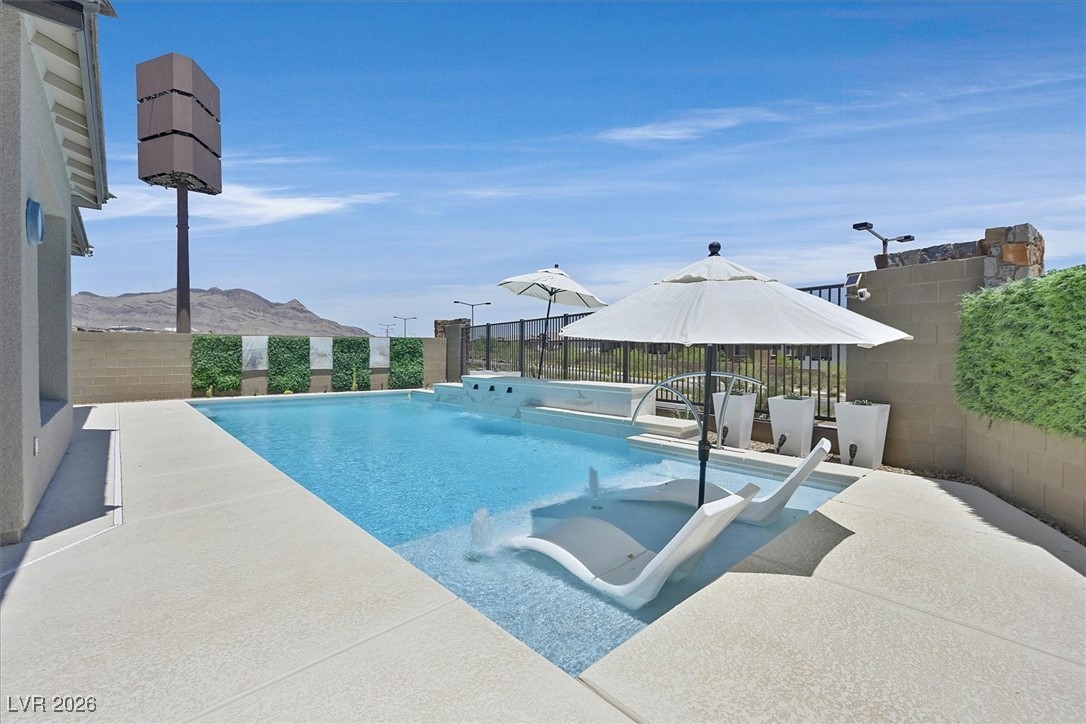 112 Springbough Lane