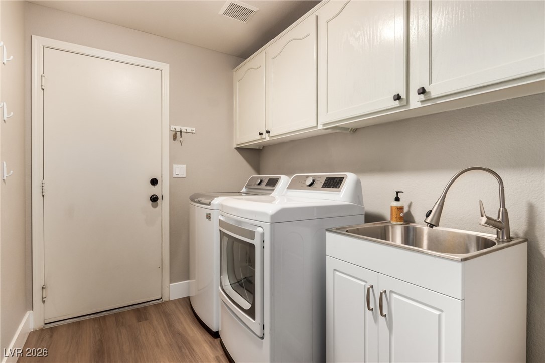 264 Pointe Ranier Avenue