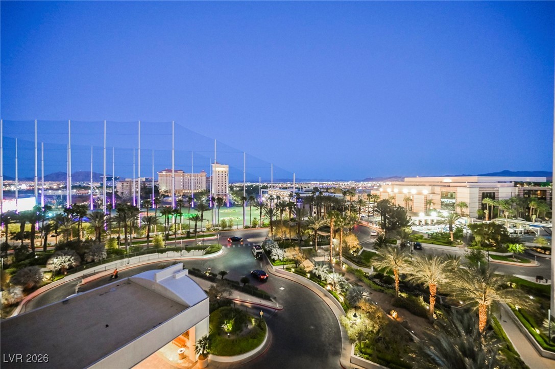 145 HARMON Avenue 208