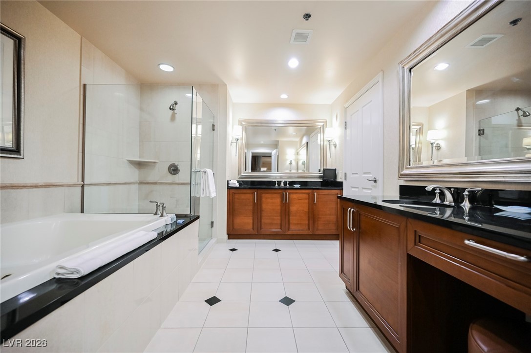 145 HARMON Avenue 208