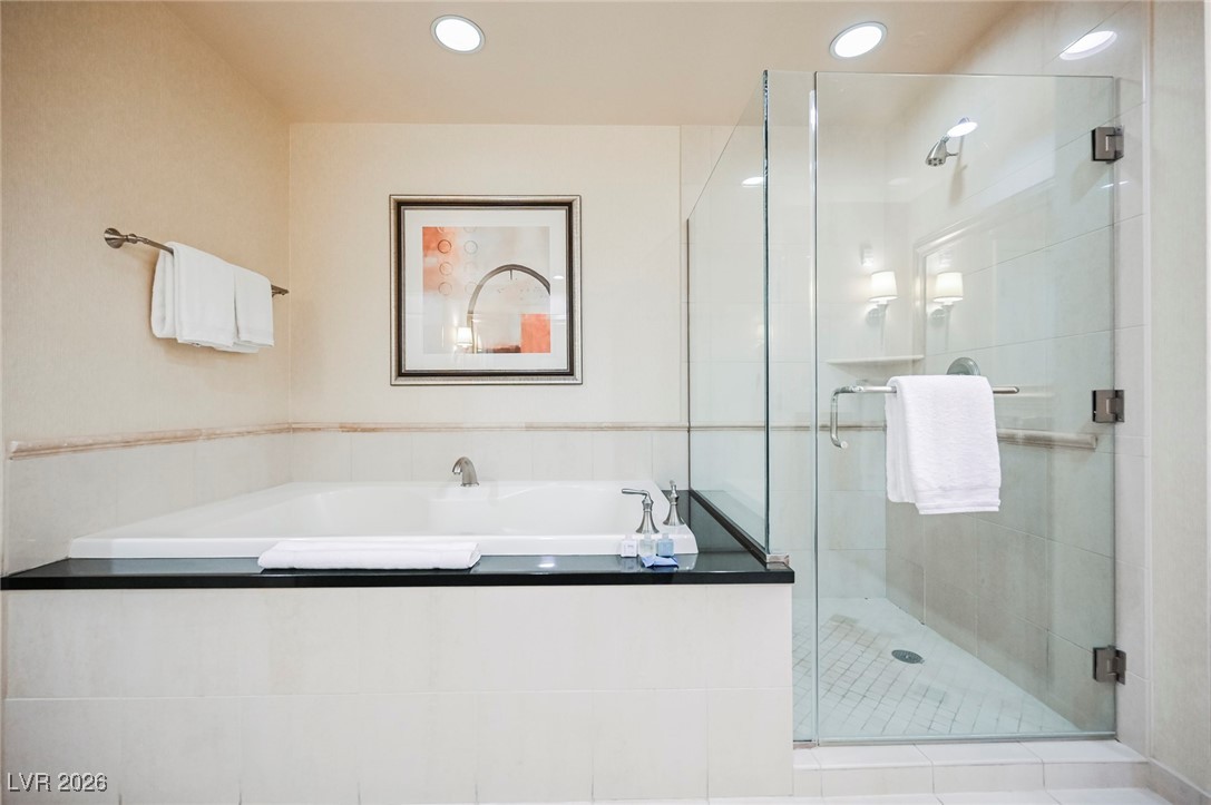 145 HARMON Avenue 208