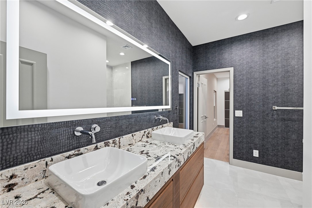 2861 Queens Courtyard Drive