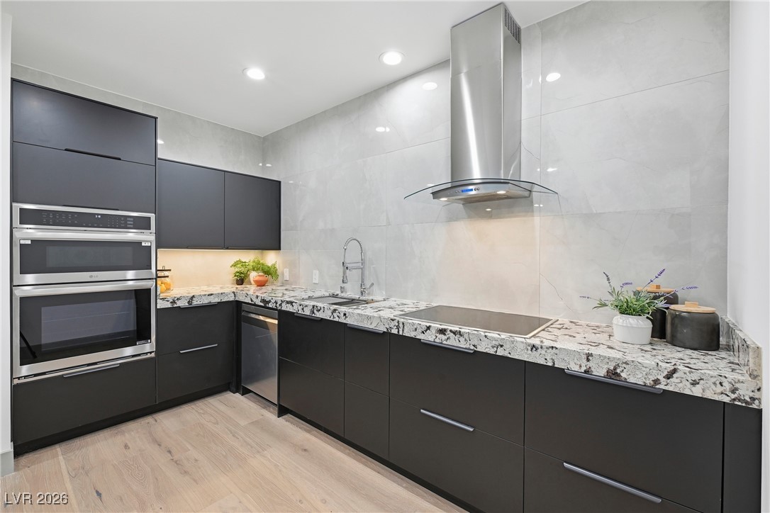 2861 Queens Courtyard Drive