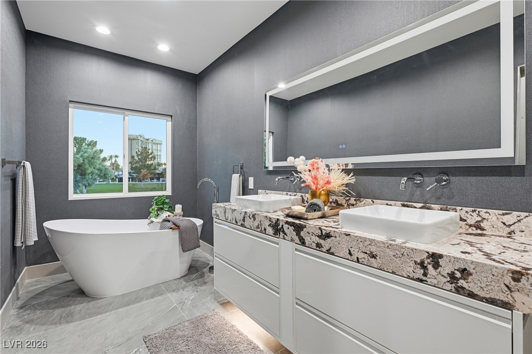 2861 Queens Courtyard Drive