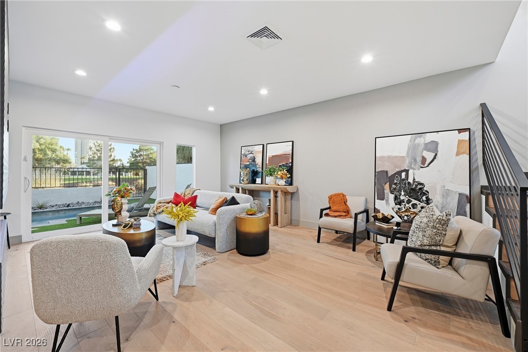 2861 Queens Courtyard Drive