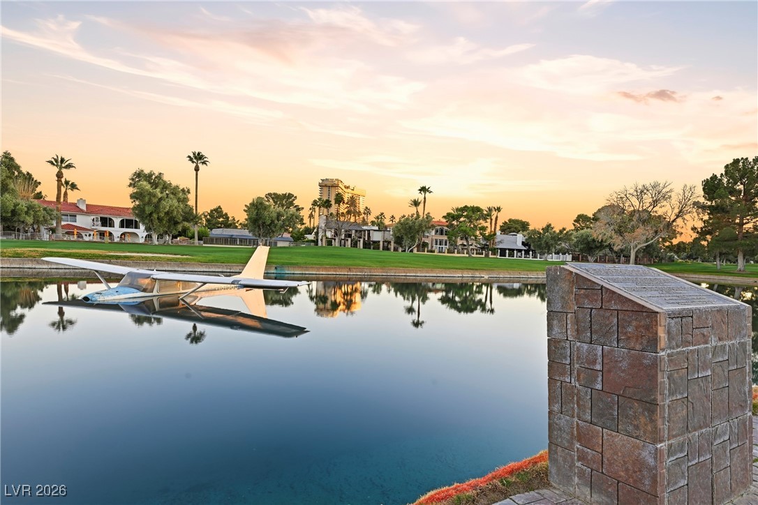 2861 Queens Courtyard Drive