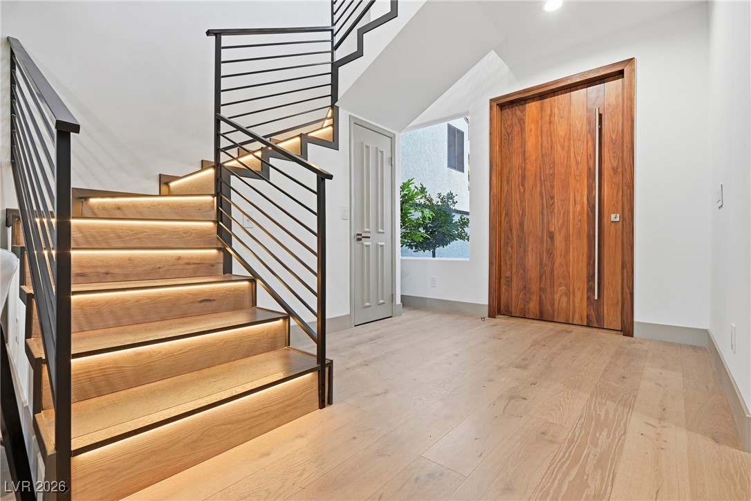 2861 Queens Courtyard Drive