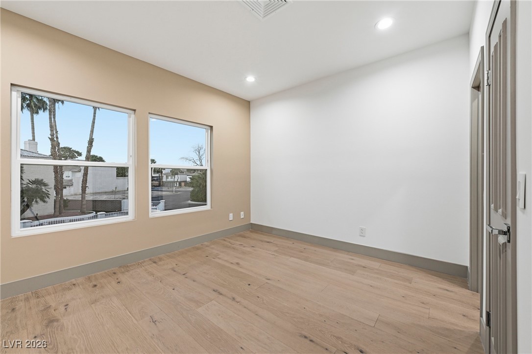 2861 Queens Courtyard Drive