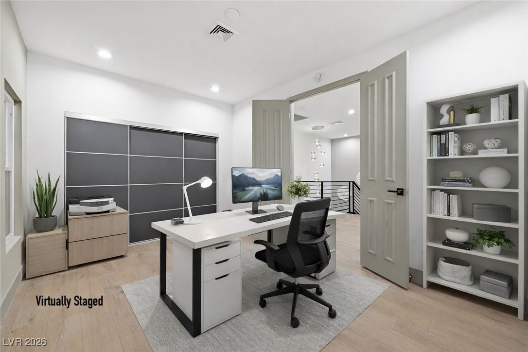 2861 Queens Courtyard Drive