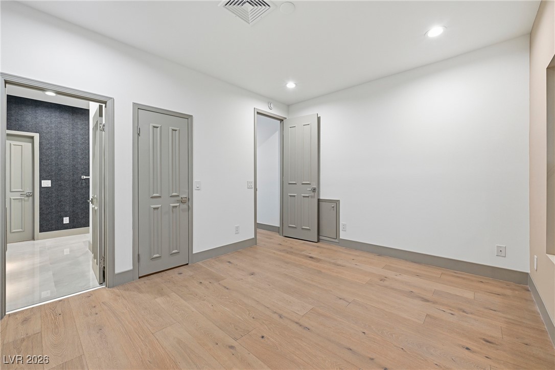 2861 Queens Courtyard Drive