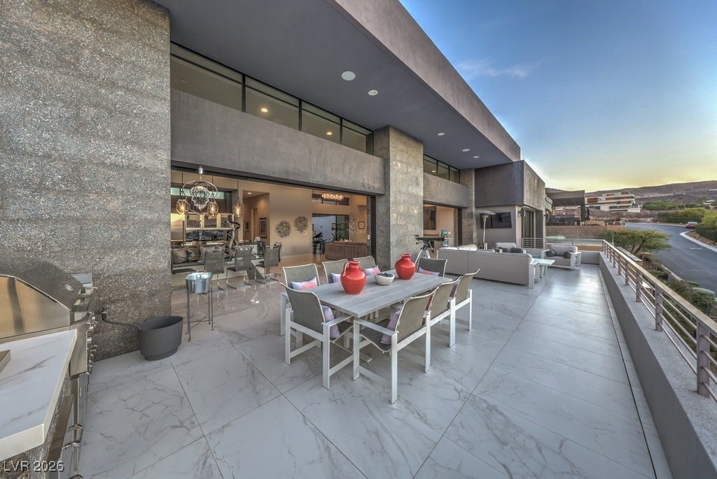 671 Scenic Rim Drive