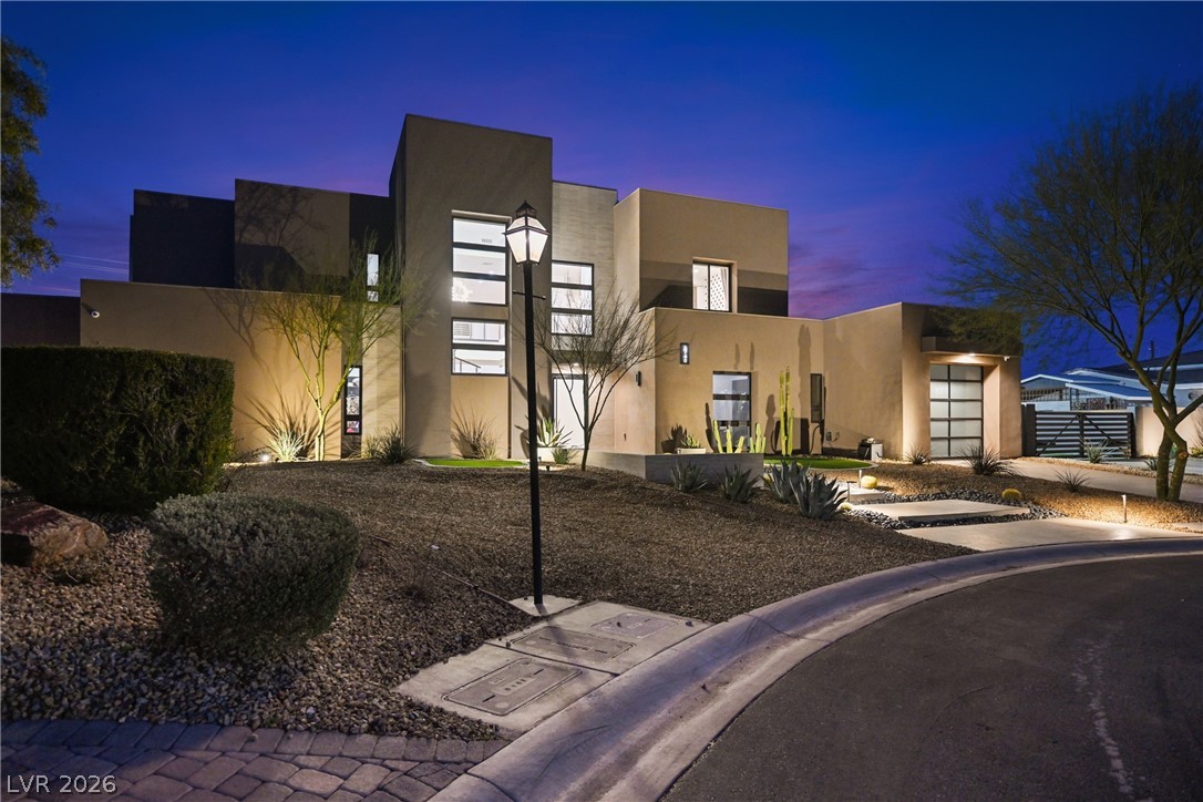 3740 Caesars Circle