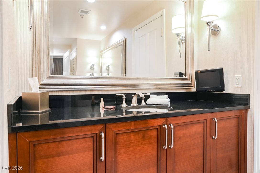 145 HARMON Avenue 1021