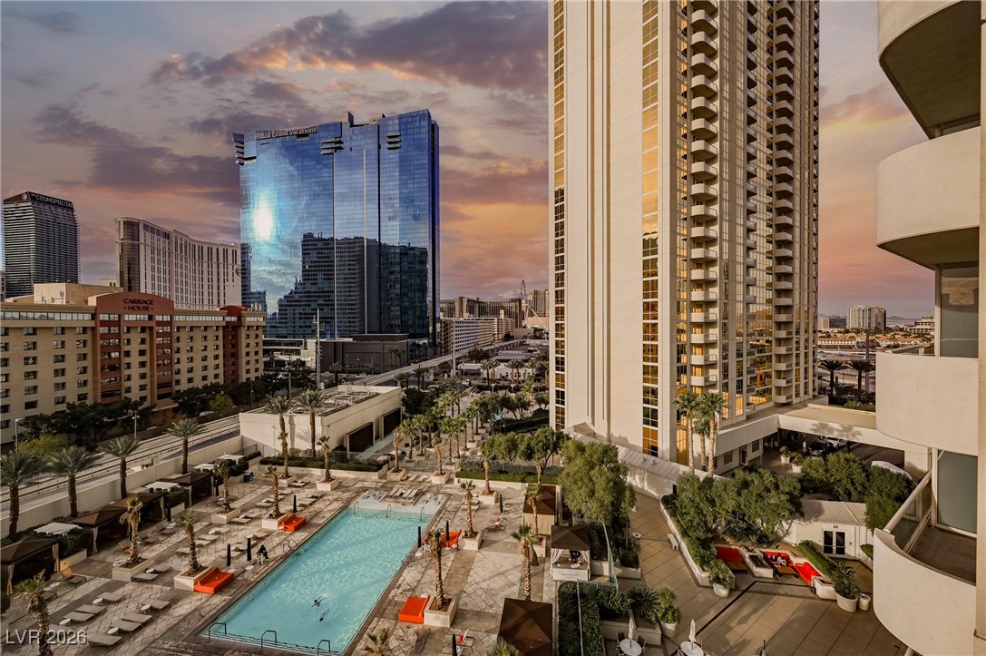 135 East HARMON Avenue 305