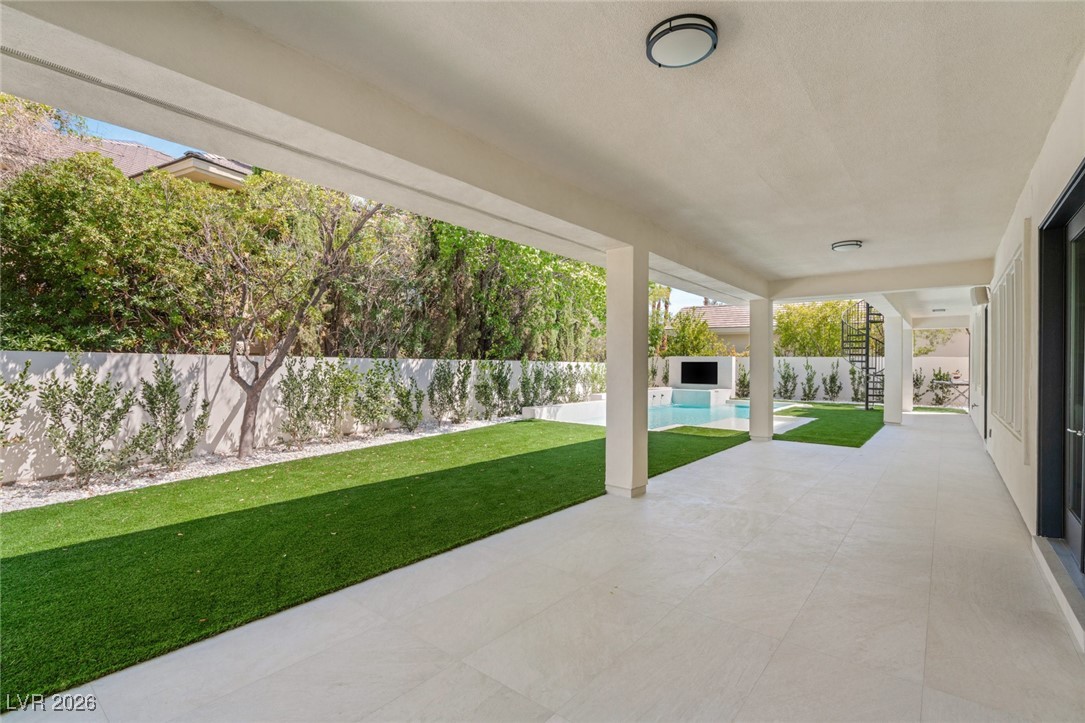 428 Saint Andrews Court