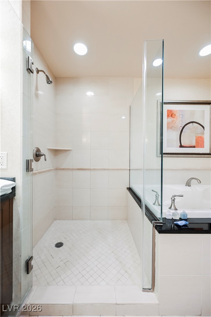 135 East HARMON Avenue 315