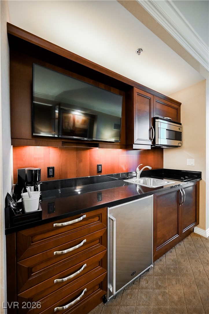 135 East HARMON Avenue 315
