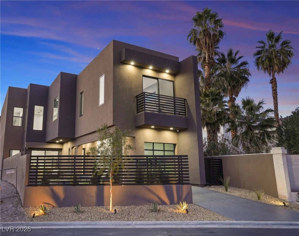 2824 Queens Courtyard Drive