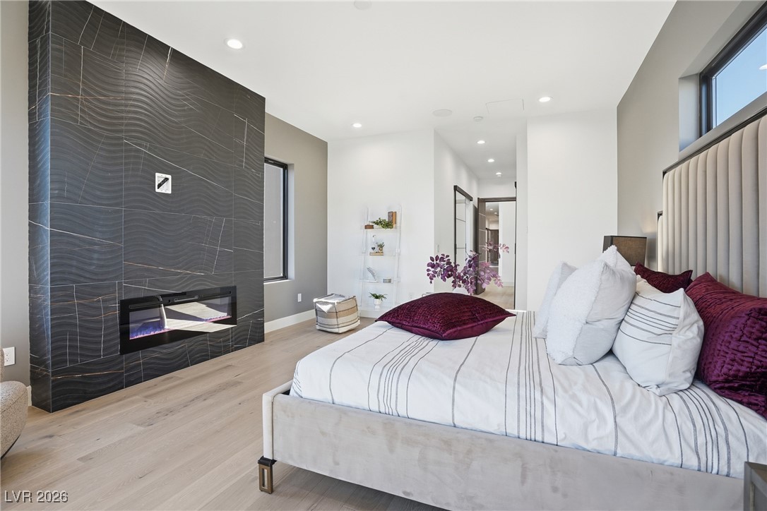 2824 Queens Courtyard Drive