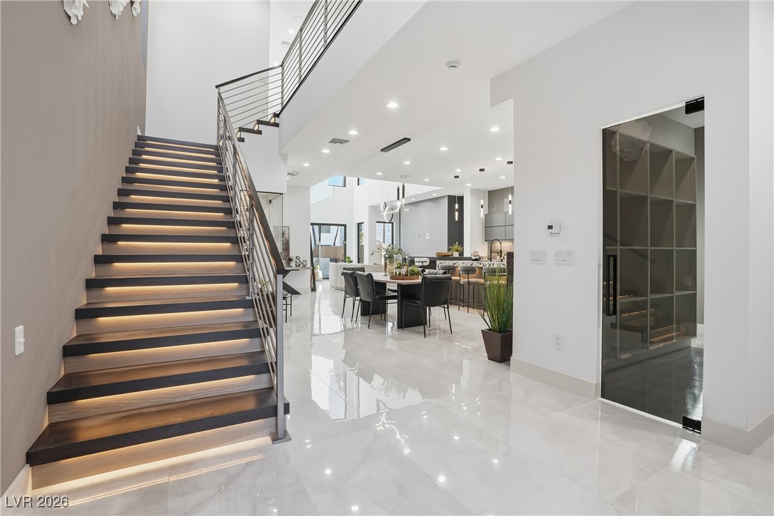 2824 Queens Courtyard Drive