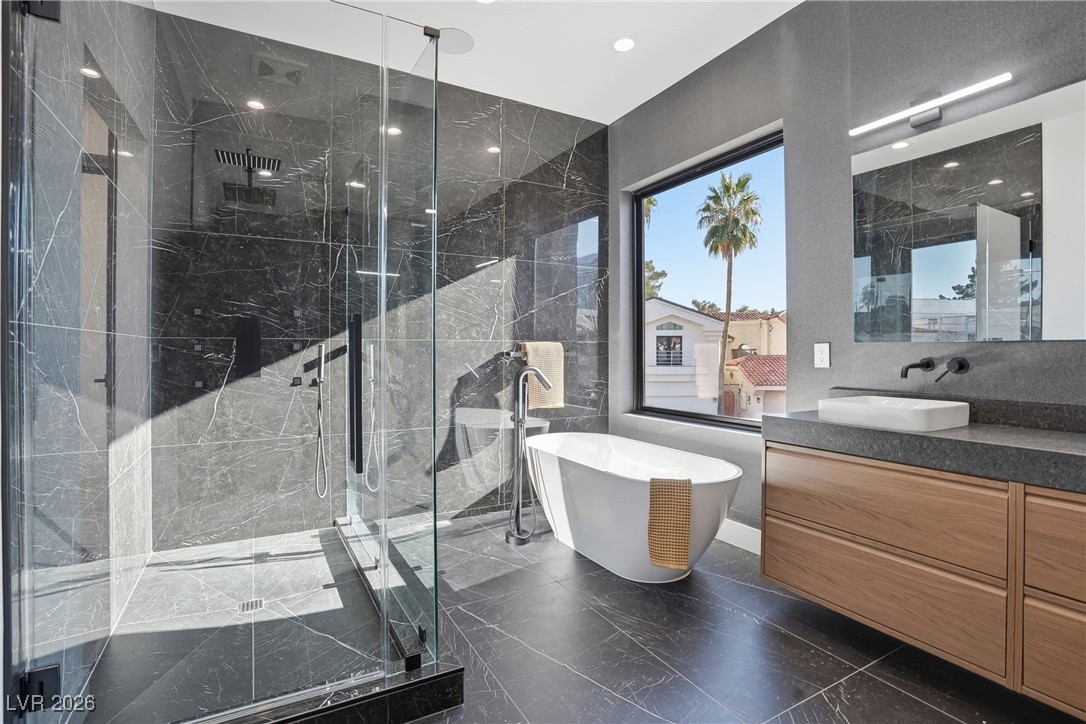 2824 Queens Courtyard Drive