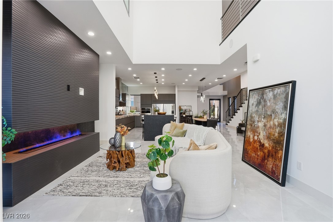 2824 Queens Courtyard Drive