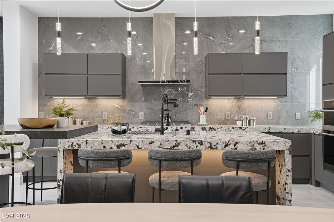 2824 Queens Courtyard Drive