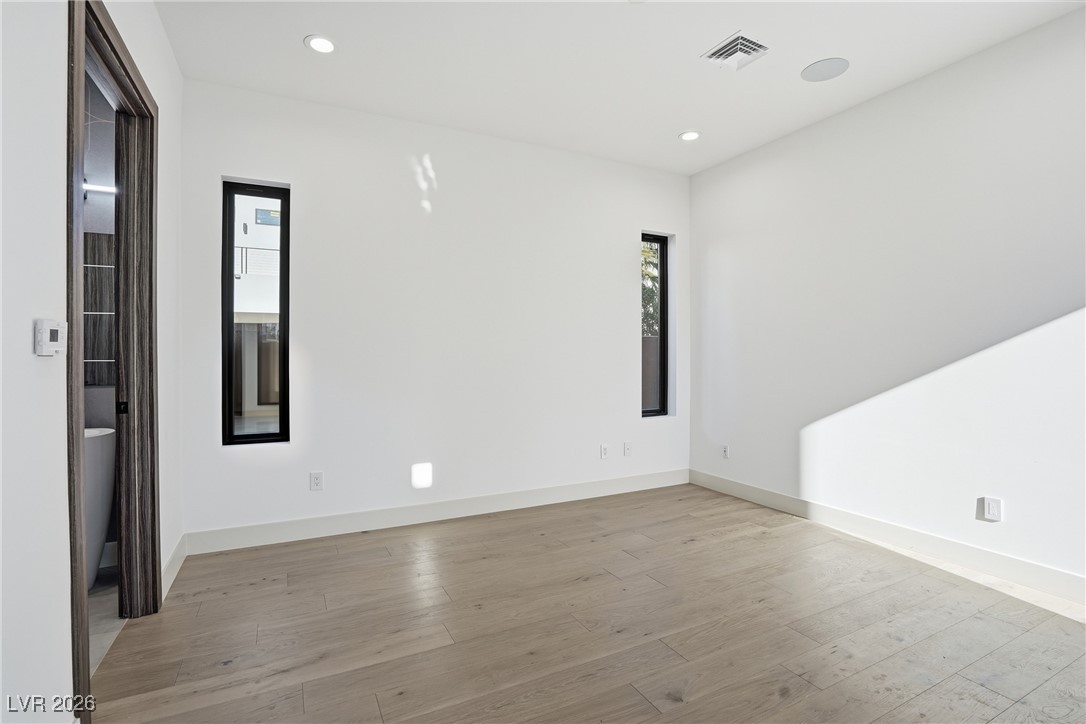 2824 Queens Courtyard Drive