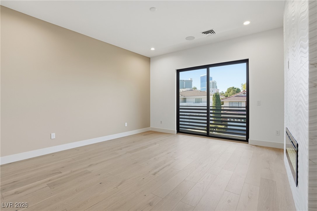 2824 Queens Courtyard Drive