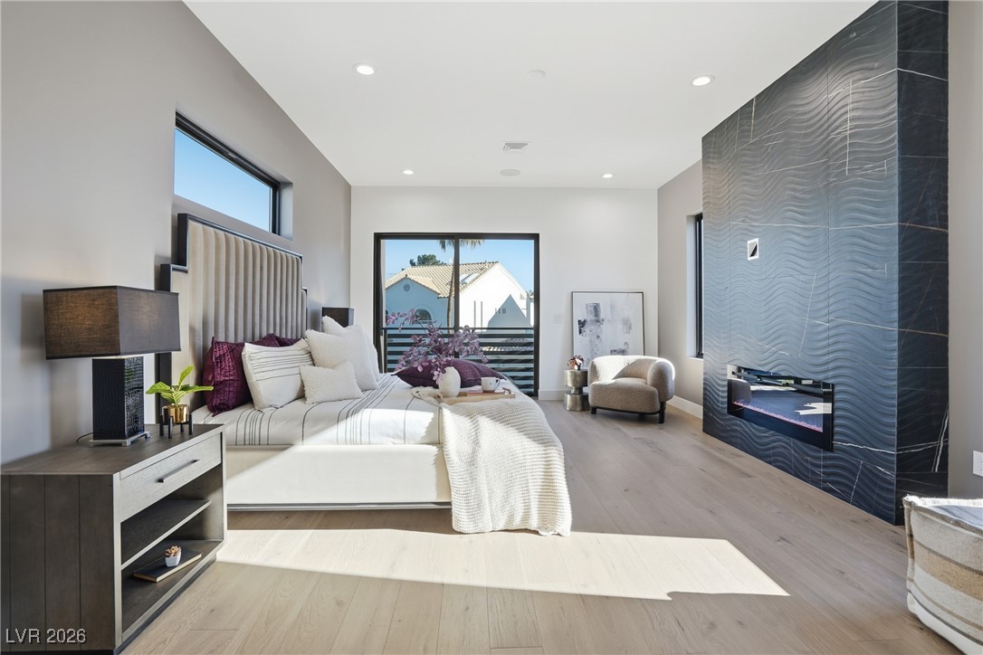 2824 Queens Courtyard Drive