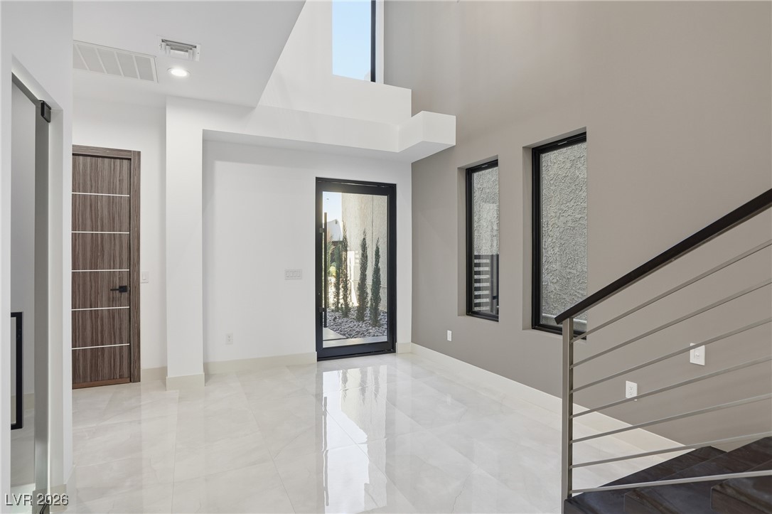 2824 Queens Courtyard Drive