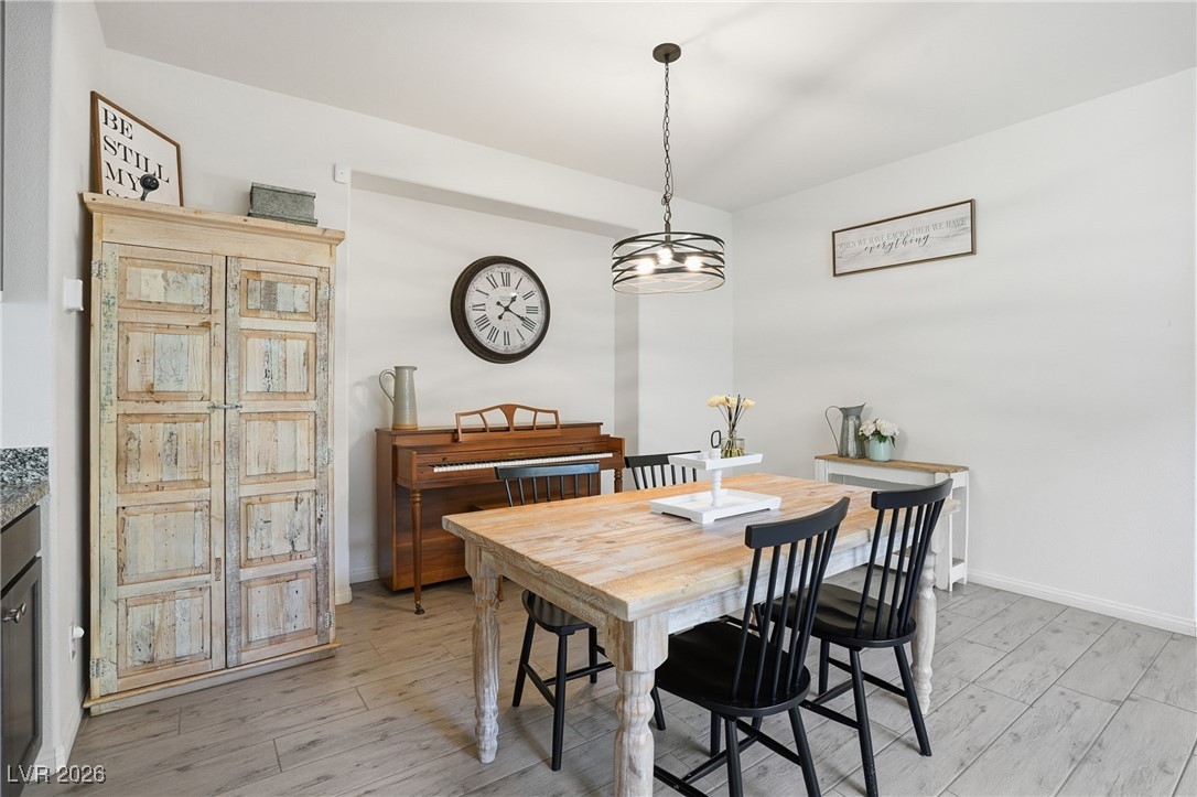 4631 Eagle Nest Peak Street