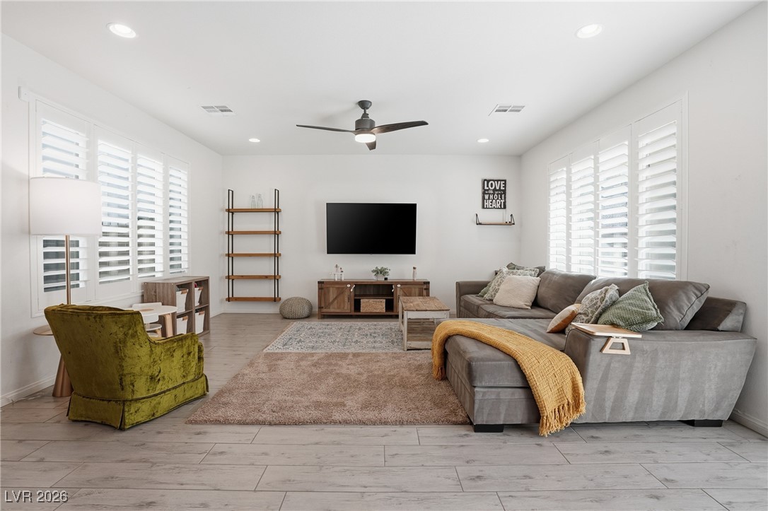 4631 Eagle Nest Peak Street