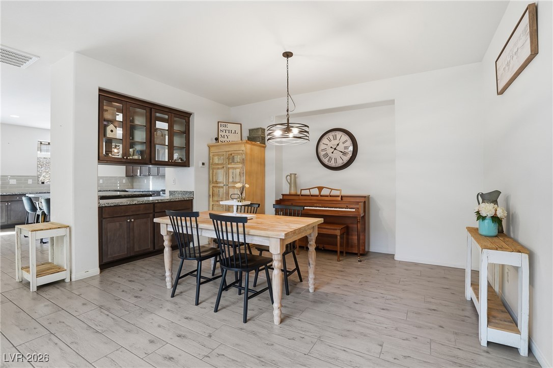 4631 Eagle Nest Peak Street