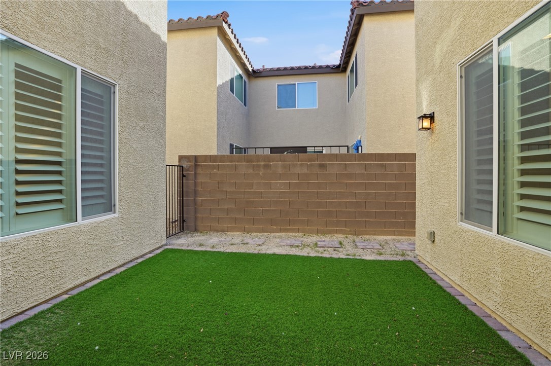 4631 Eagle Nest Peak Street